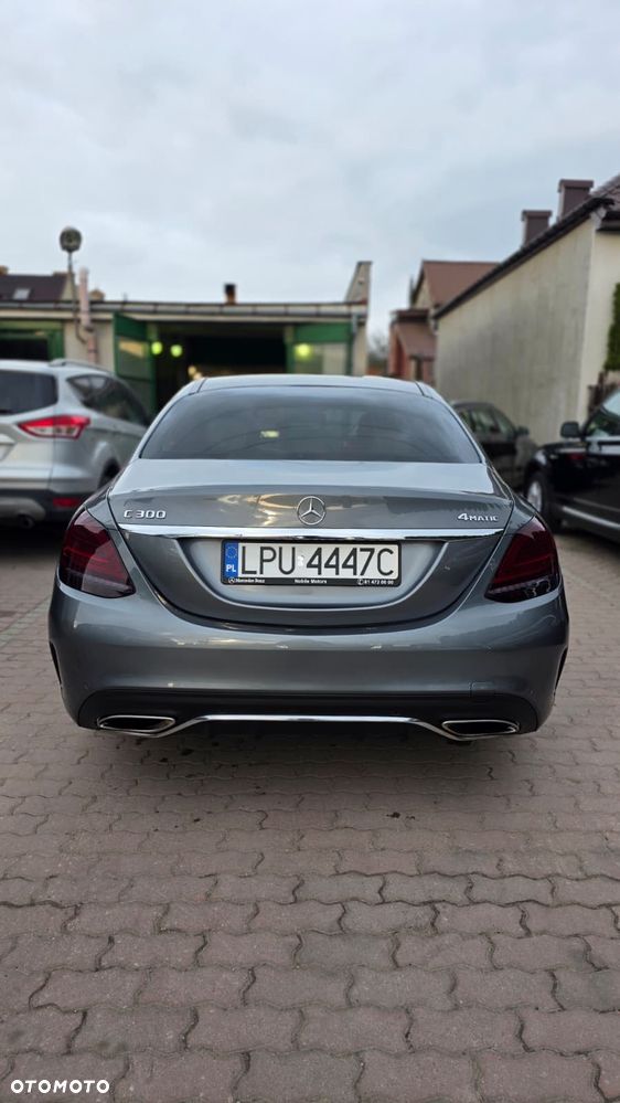 Mercedes-Benz Klasa C 300 4Matic 9G-TRONIC AMG Line - 6