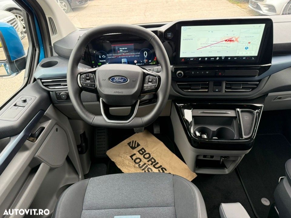 Ford Tourneo Custom - 15