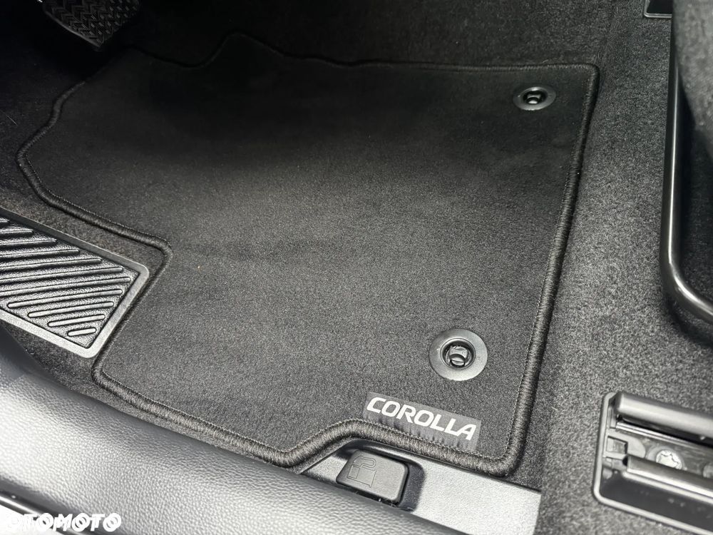 Toyota Corolla 1.8 Hybrid Comfort - 21