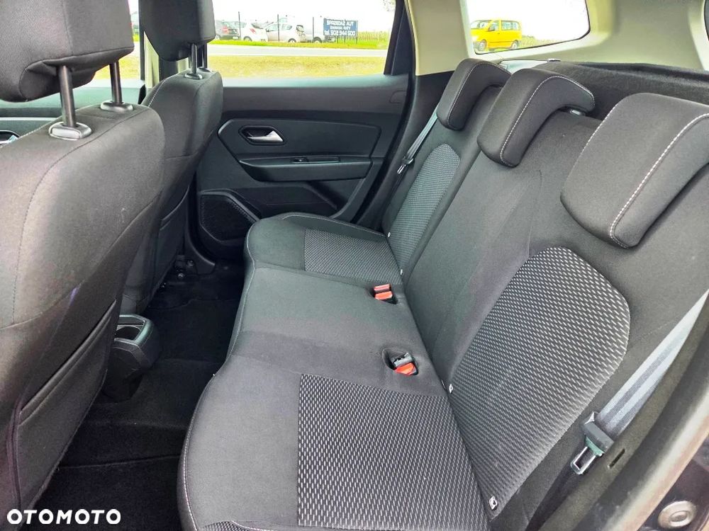 Dacia Duster 1.6 SCe Prestige - 29