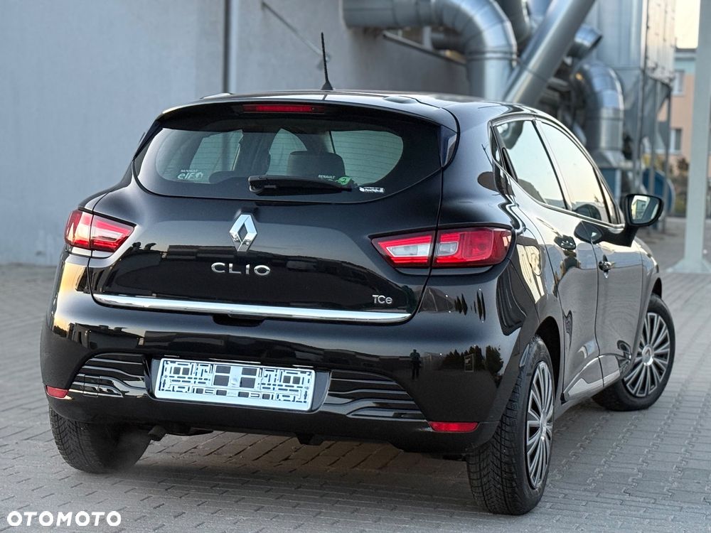 Renault Clio - 10