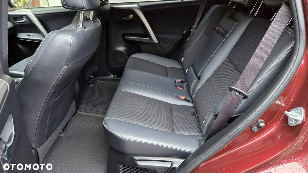 Toyota RAV4 Hybrid Style 4x2 - 19