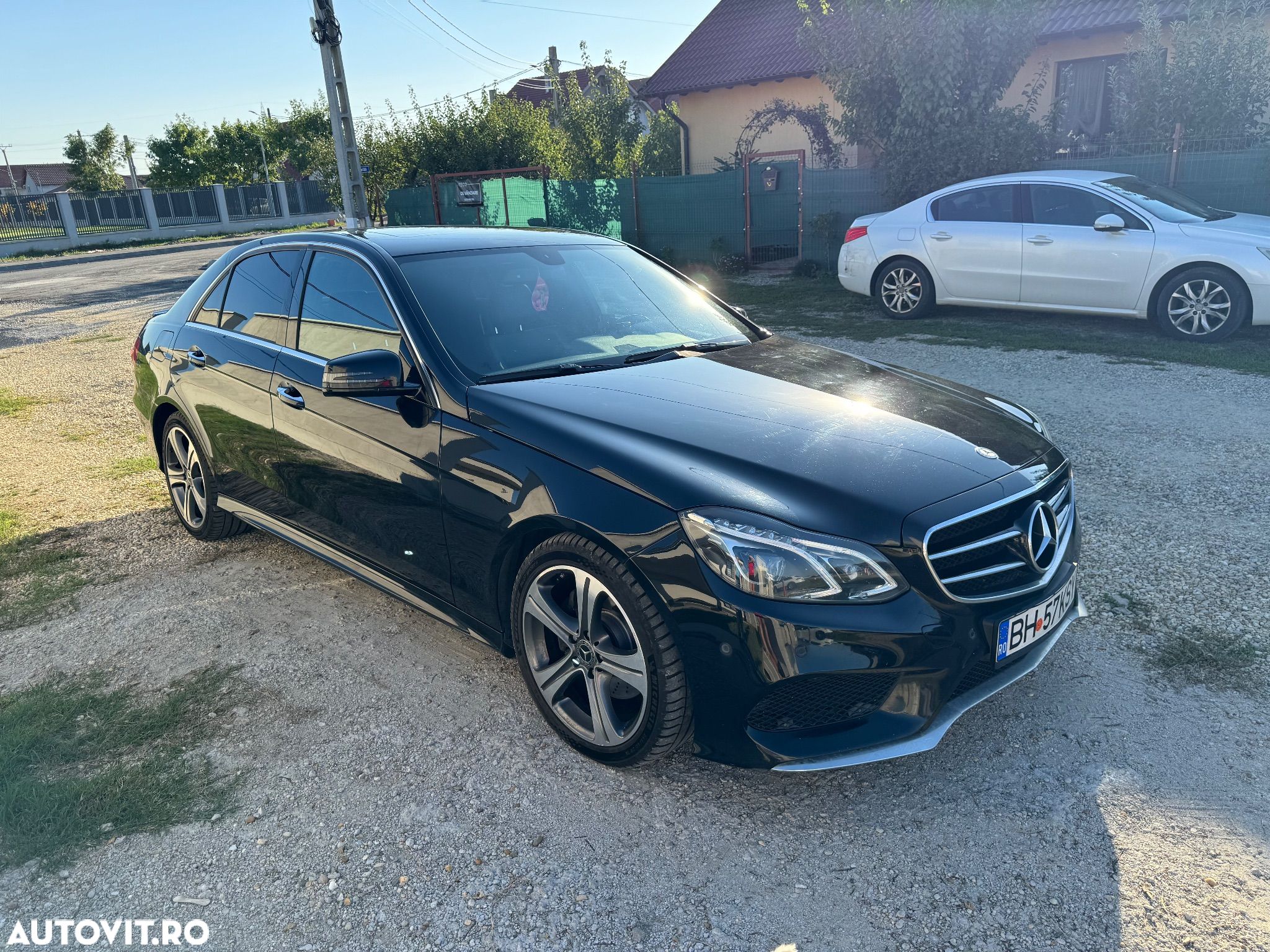 Mercedes-Benz E 300 BlueTEC HYBRID Aut. - 1