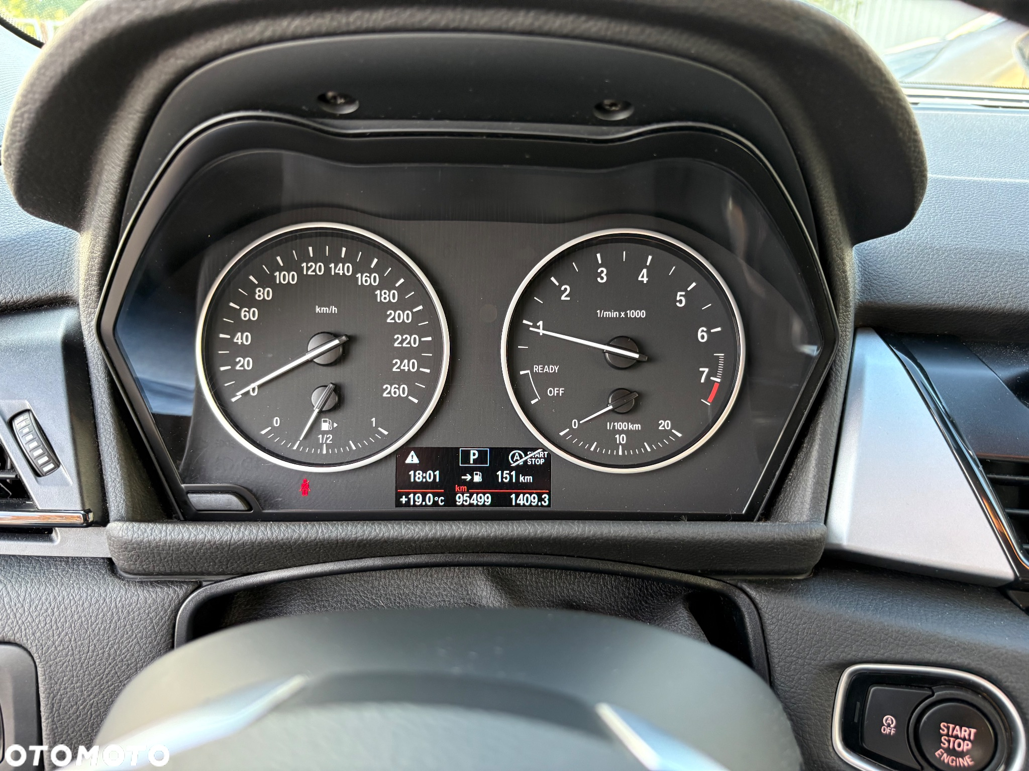 BMW Seria 2 218i Active Tourer - 18