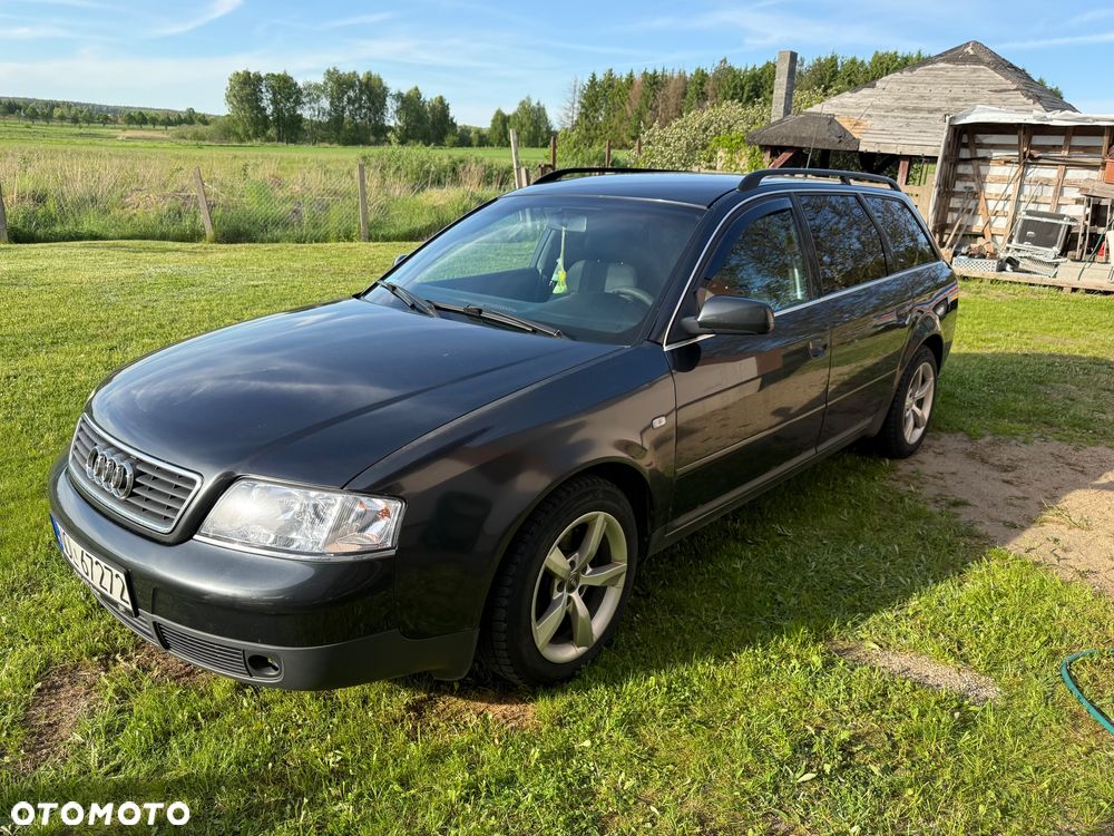 Audi A6 Avant 2.4 - 5
