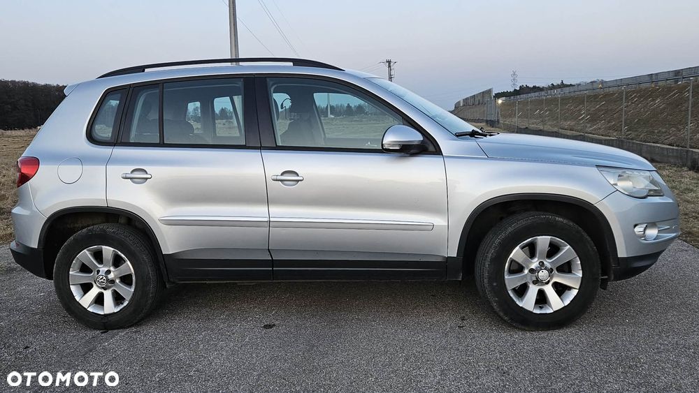 Volkswagen Tiguan - 5