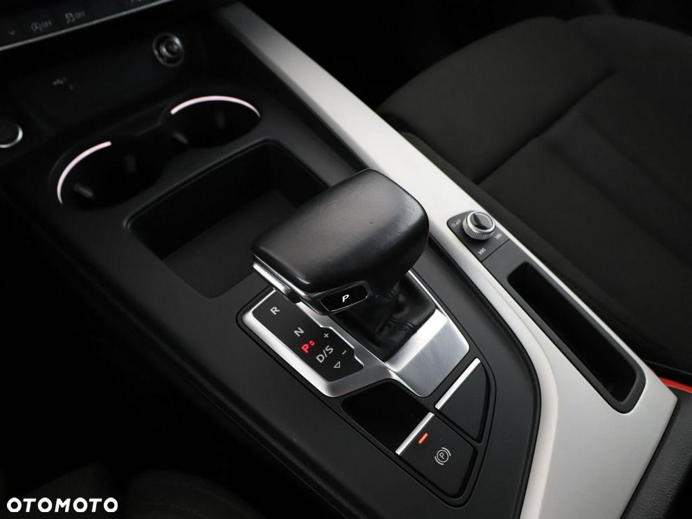 Audi A4 Avant 40 TDI Quattro Advanced S tronic - 30