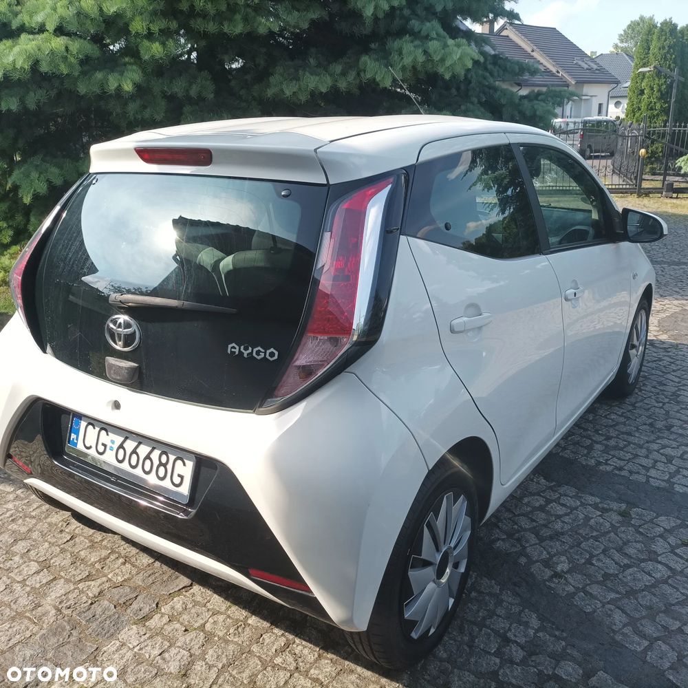 Toyota Aygo 1.0 VVT-i Sprint EU6 - 4