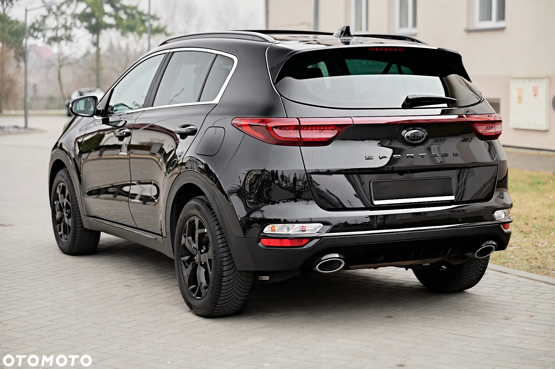 Kia Sportage 1.6 T-GDI 2WD DCT Black Edition - 11