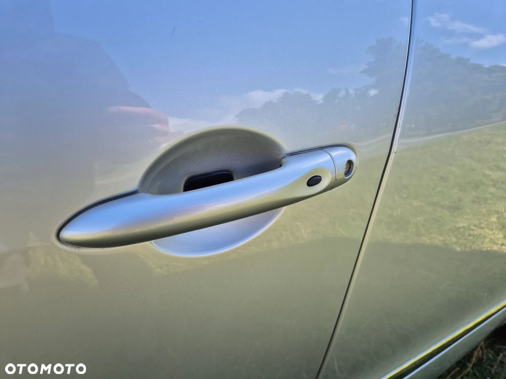 Renault Scenic dCi 130 FAP Start & Stop Bose Edition - 26