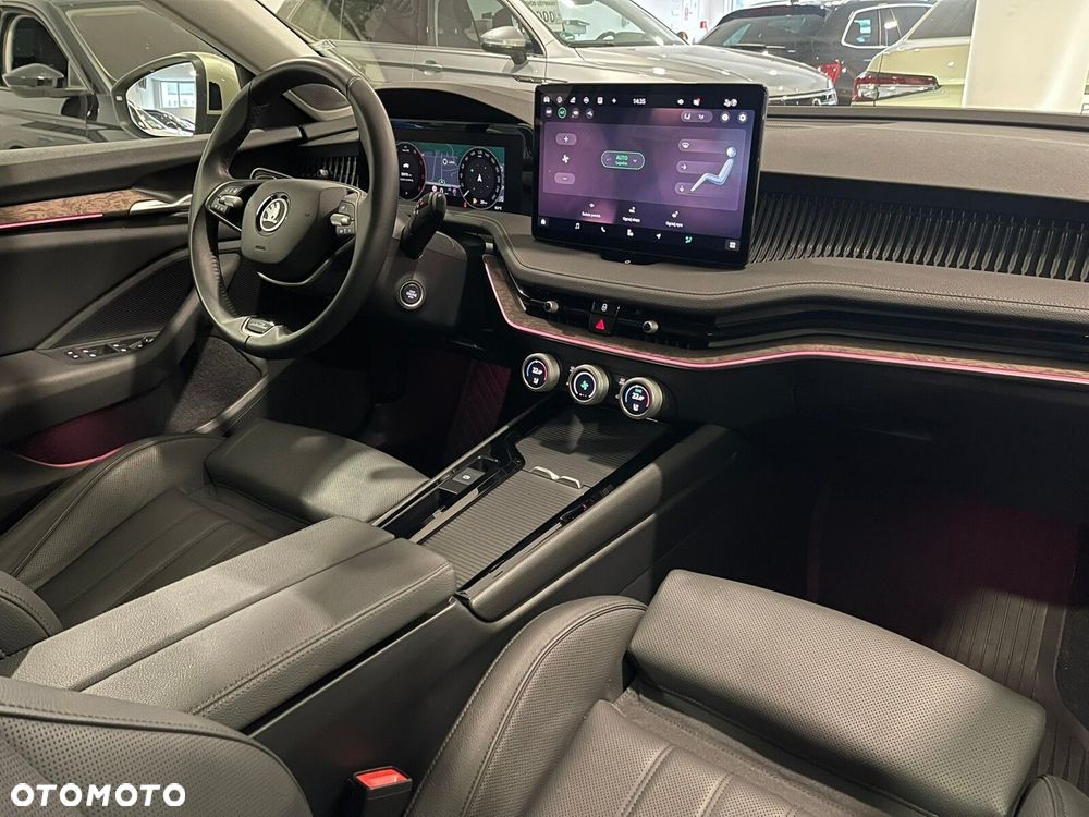 Skoda Superb 2.0 TDI SCR L&K DSG - 14