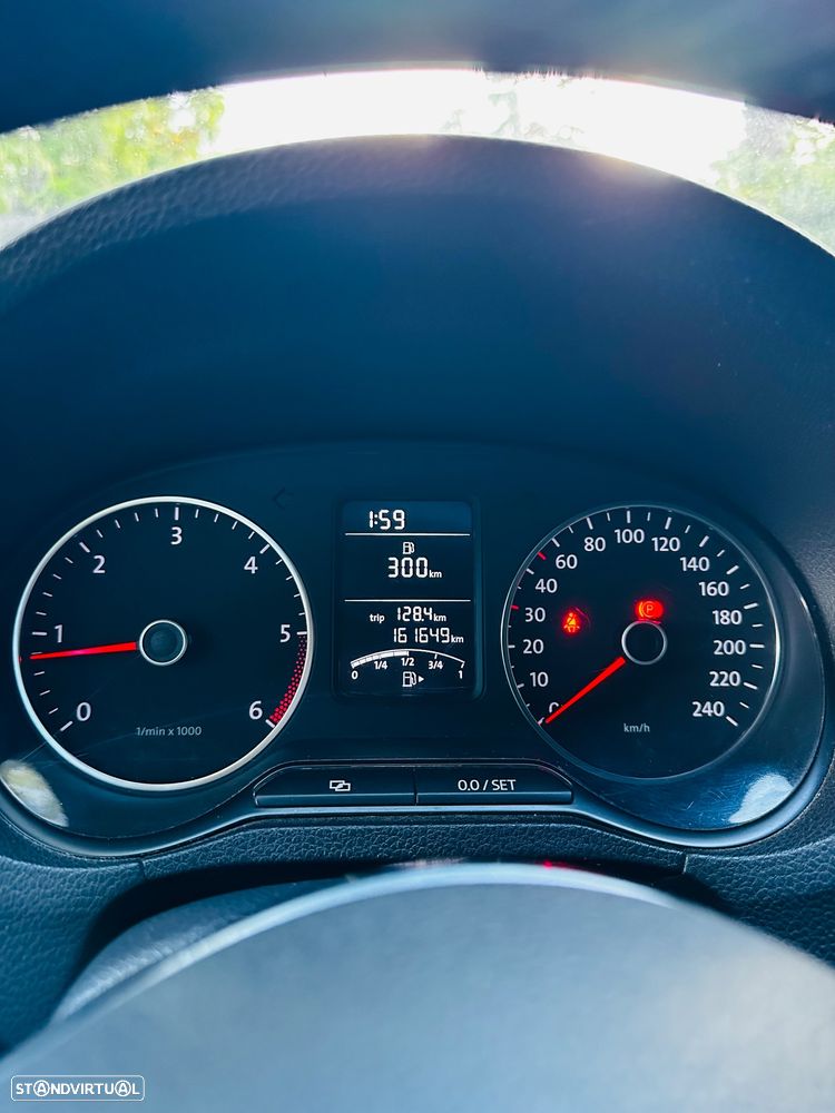 VW Polo 1.6 TDI Highline - 26