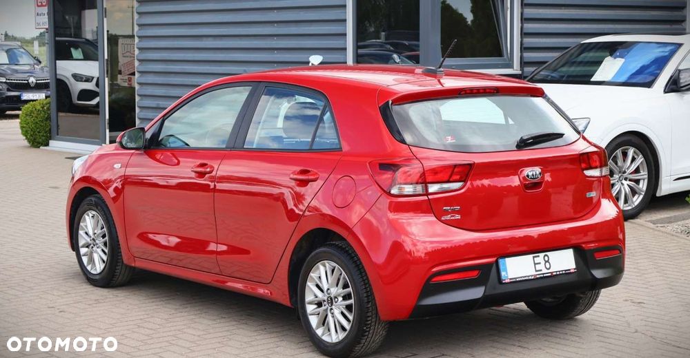 Kia Rio - 8