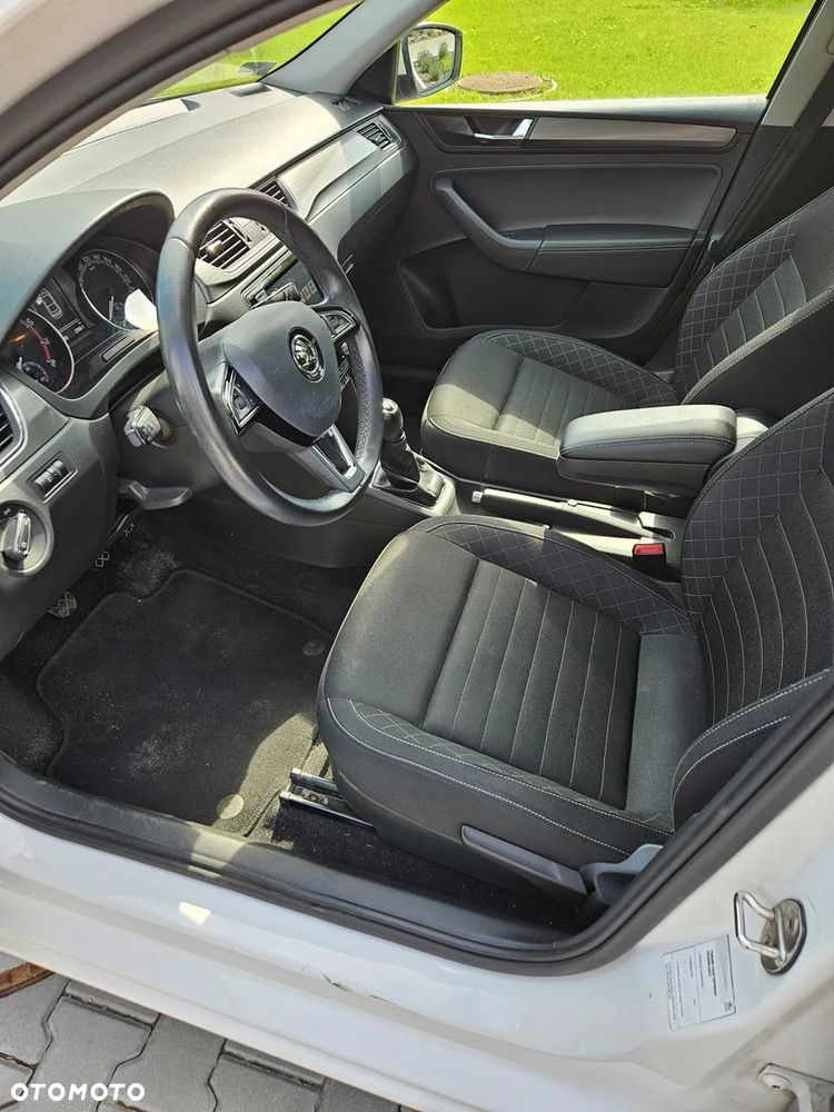 Skoda RAPID 1.0 TSI Style - 9