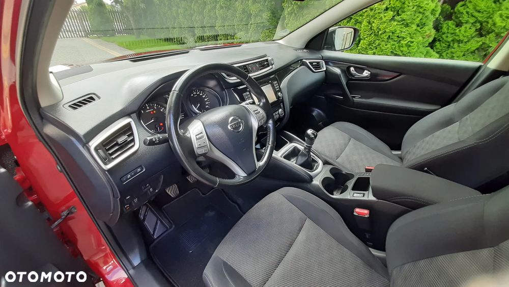Nissan Qashqai 1.2 DIG-T N-Vision - 26