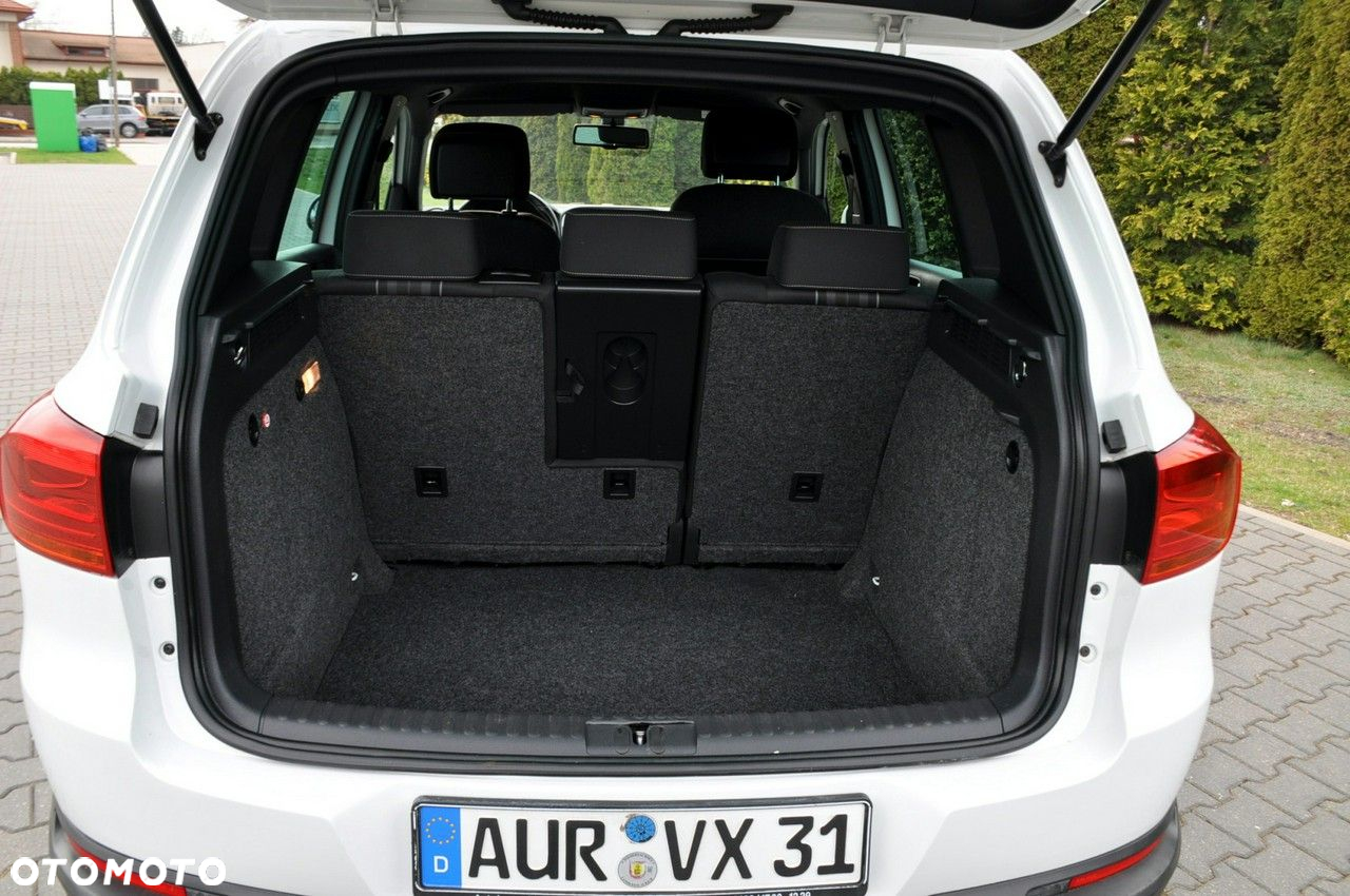 Volkswagen Tiguan - 38