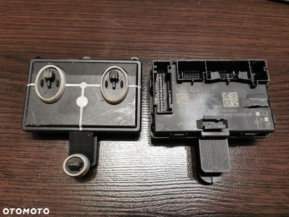 VW Audi Seat Skoda Moduł drzwi lewy przód sterownik 5Q4959593P - 1
