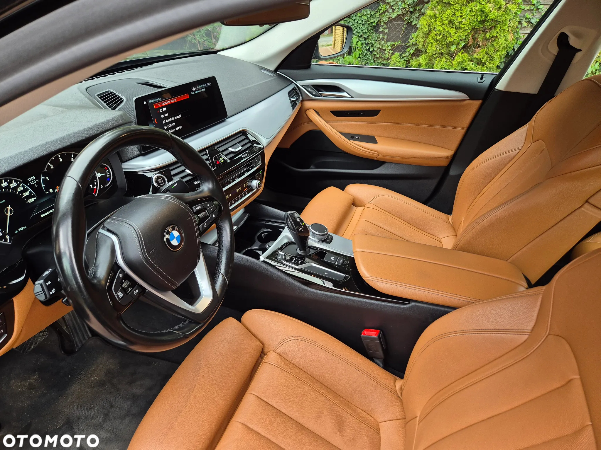 BMW Seria 5 520i - 17