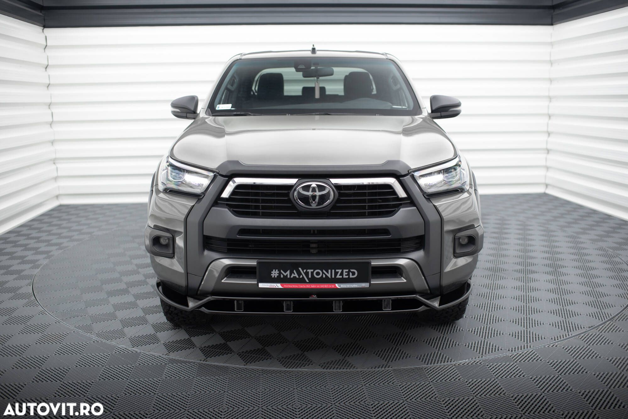 Prelungire Bara Fata compatibila cu Toyota Hilux Invincible Maxton Design - 2