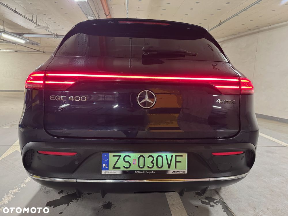 Mercedes-Benz EQC 400 4Matic Service+ AMG Line - 11