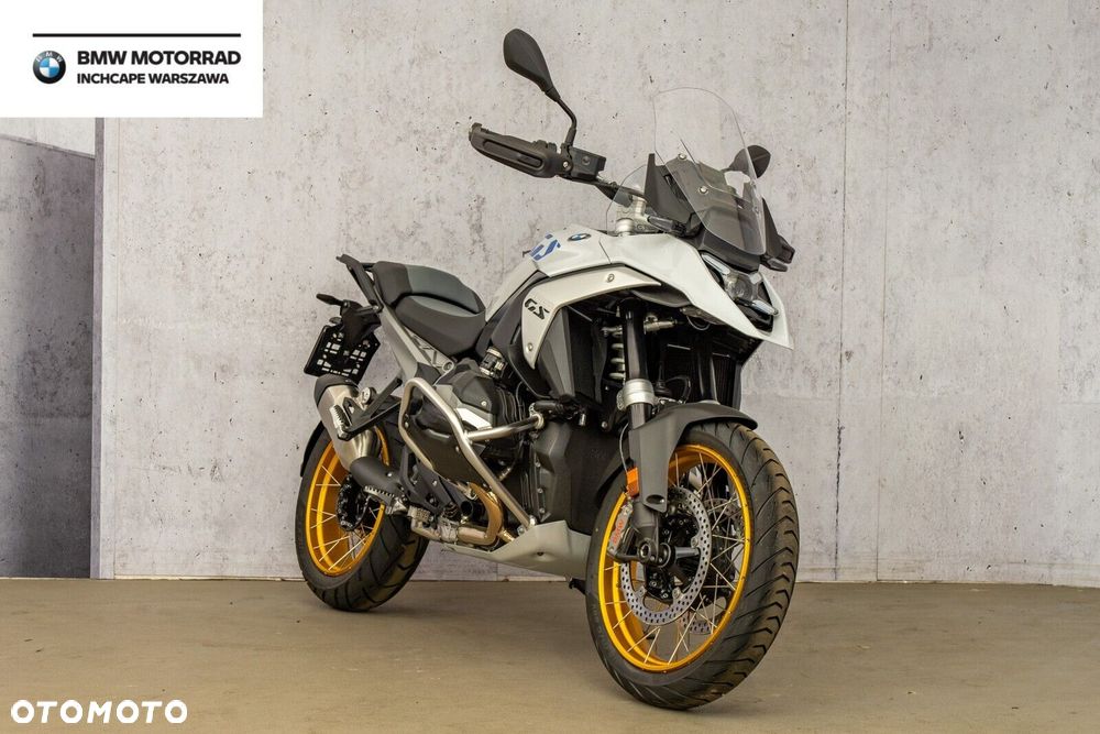 BMW R - 1