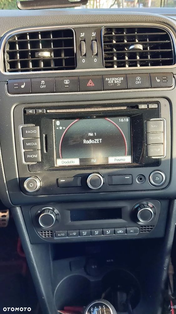 Volkswagen Polo 1.6 TDI Blue Motion Technology Black/Silver Edition - 6