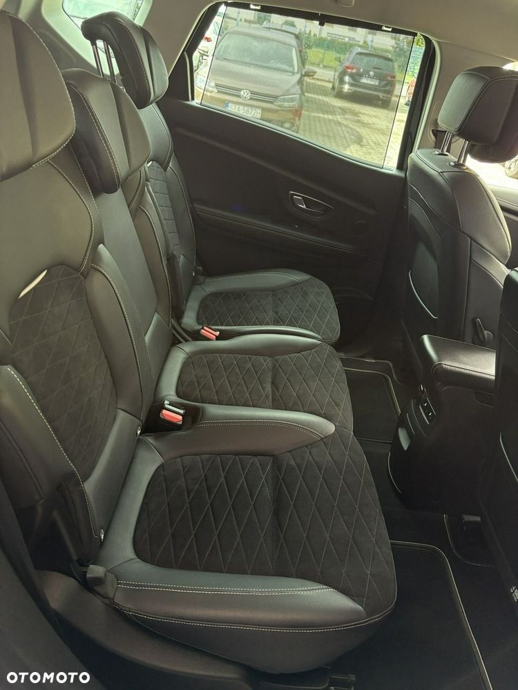 Renault Scenic TCe 140 GPF EDC BLACK EDITION - 19