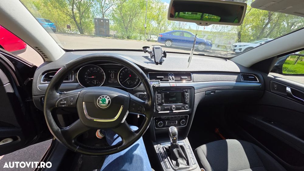 Skoda Superb 1.6 TDI Ambition - 17