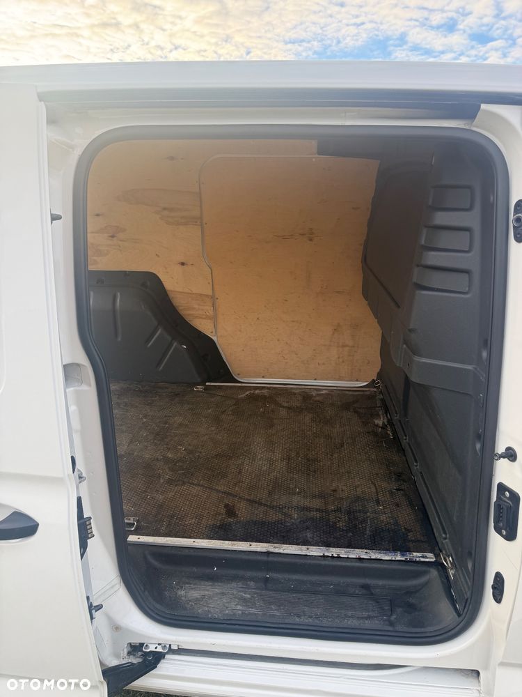 Volkswagen Caddy - 16