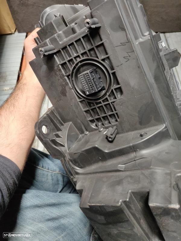 Farol Frente Direito / Otica Direita Bmw 2 Active Tourer (F45)  A8 747 - 7