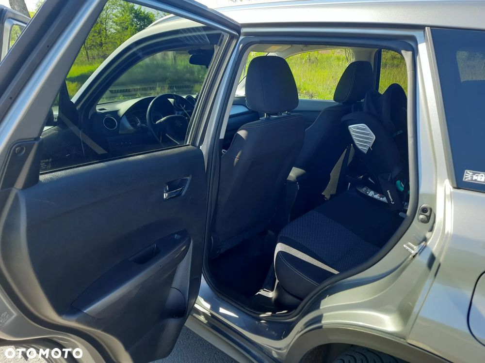 Suzuki Vitara - 10