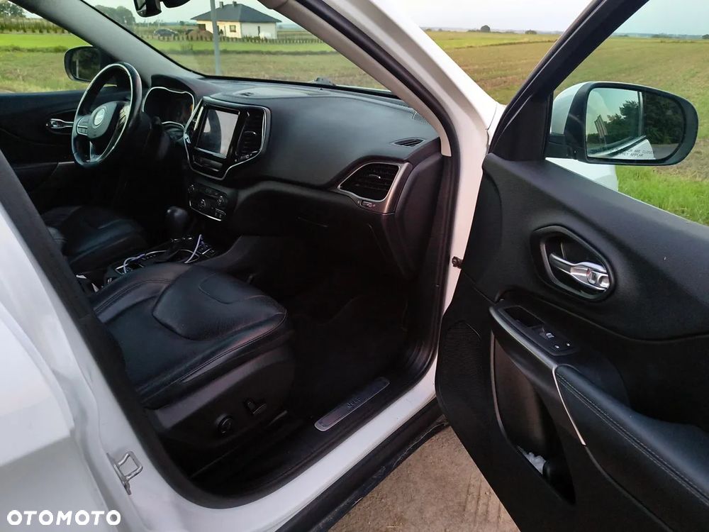 Jeep Cherokee 3.2 V6 Pentastar Active Drive I Automatik Limited - 24