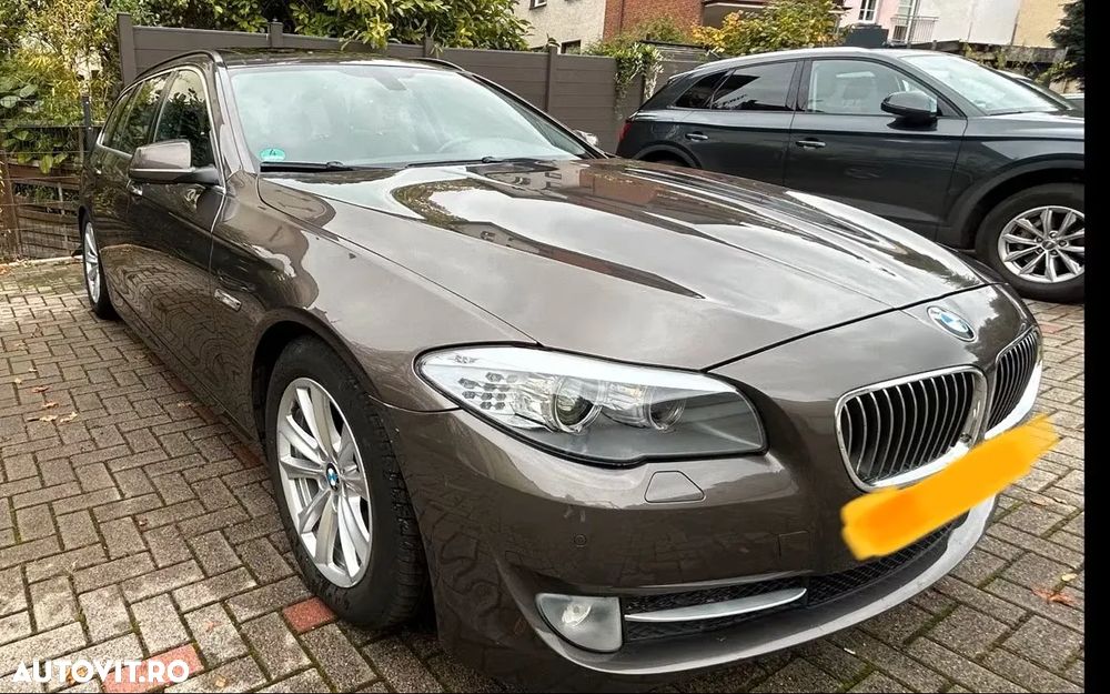 BMW Seria 5 520d Touring Luxury Line - 31