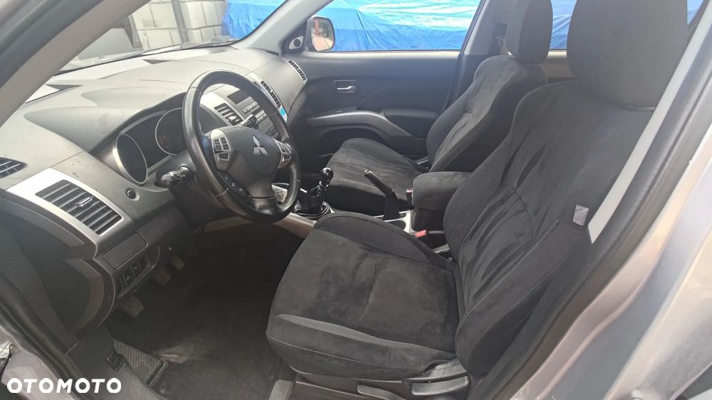 Mitsubishi Outlander 2.0 DID Intense - 13