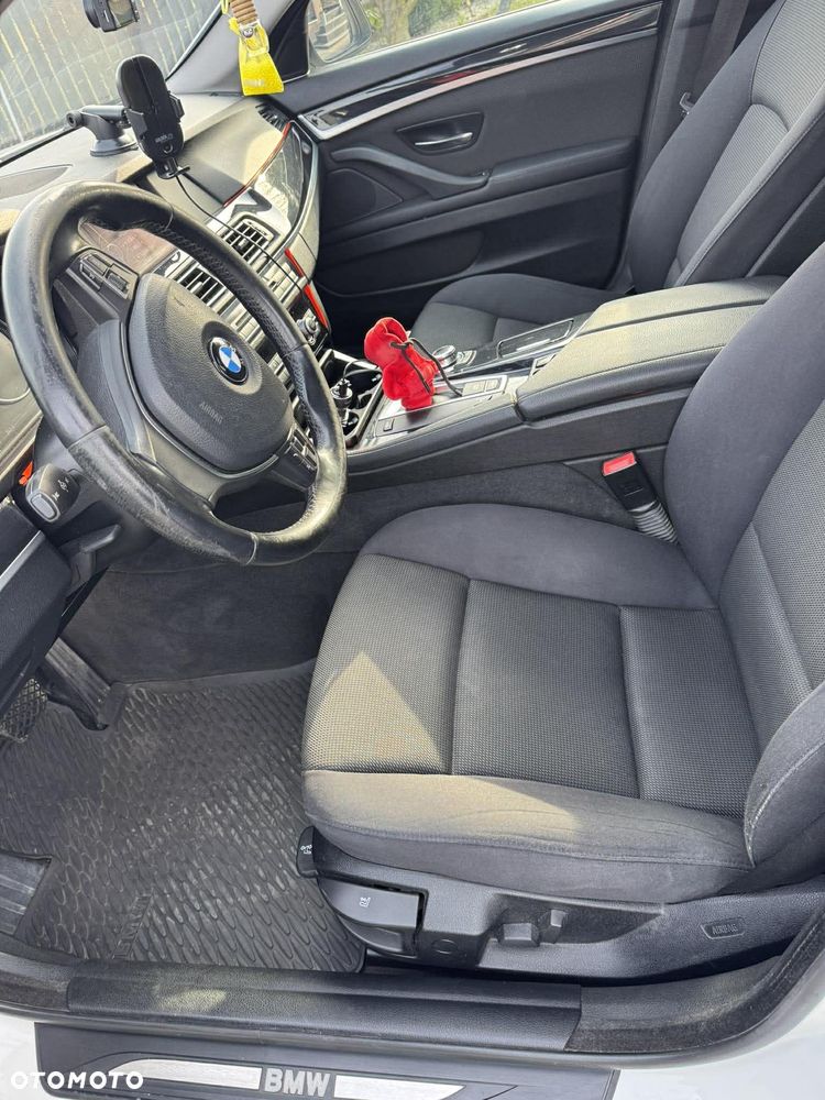 BMW Seria 5 520d - 11