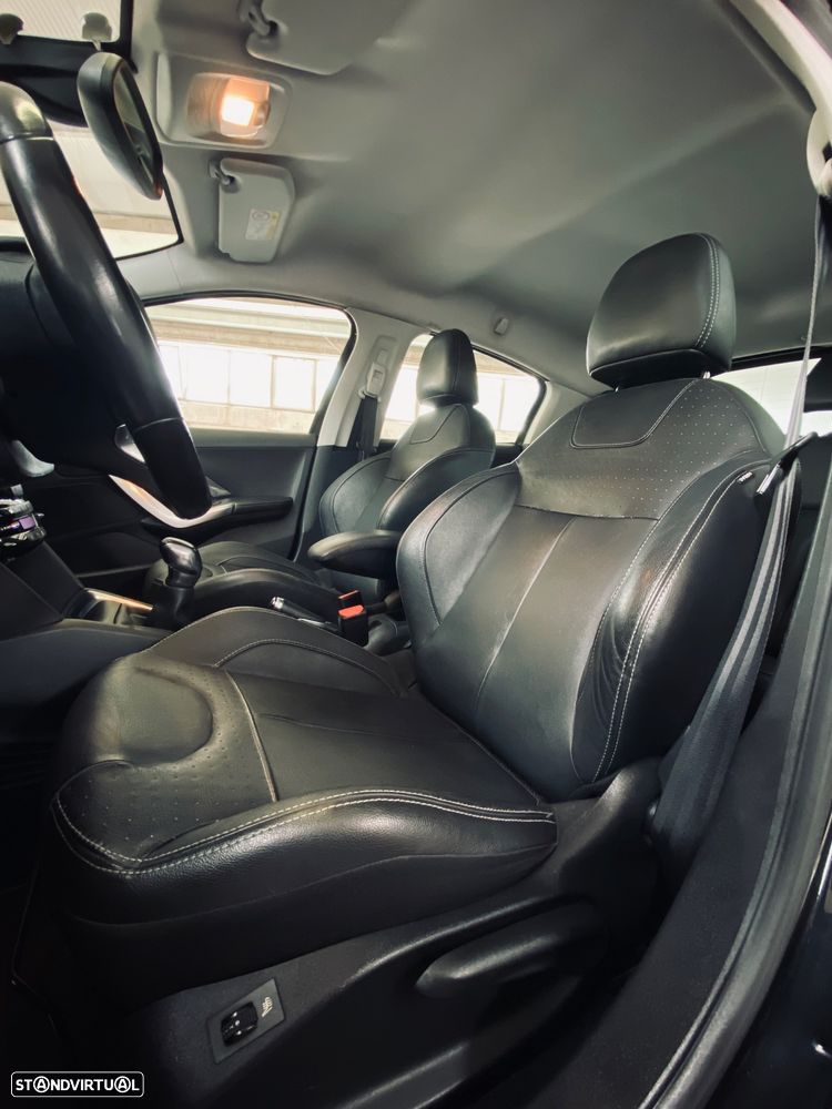 Peugeot 208 PureTech 110 Stop & Start Allure - 7