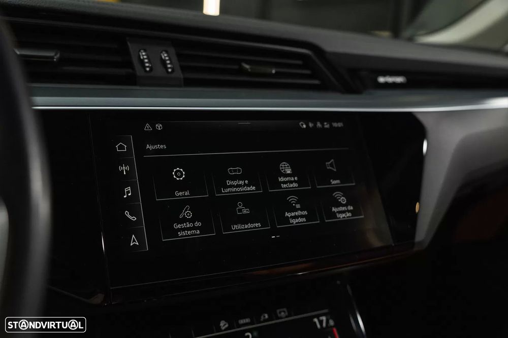 Audi Q8 e-tron 55 quattro Advanced — fotografia 13