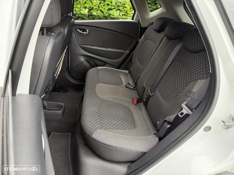Renault Captur 0.9 TCE Exclusive - 19