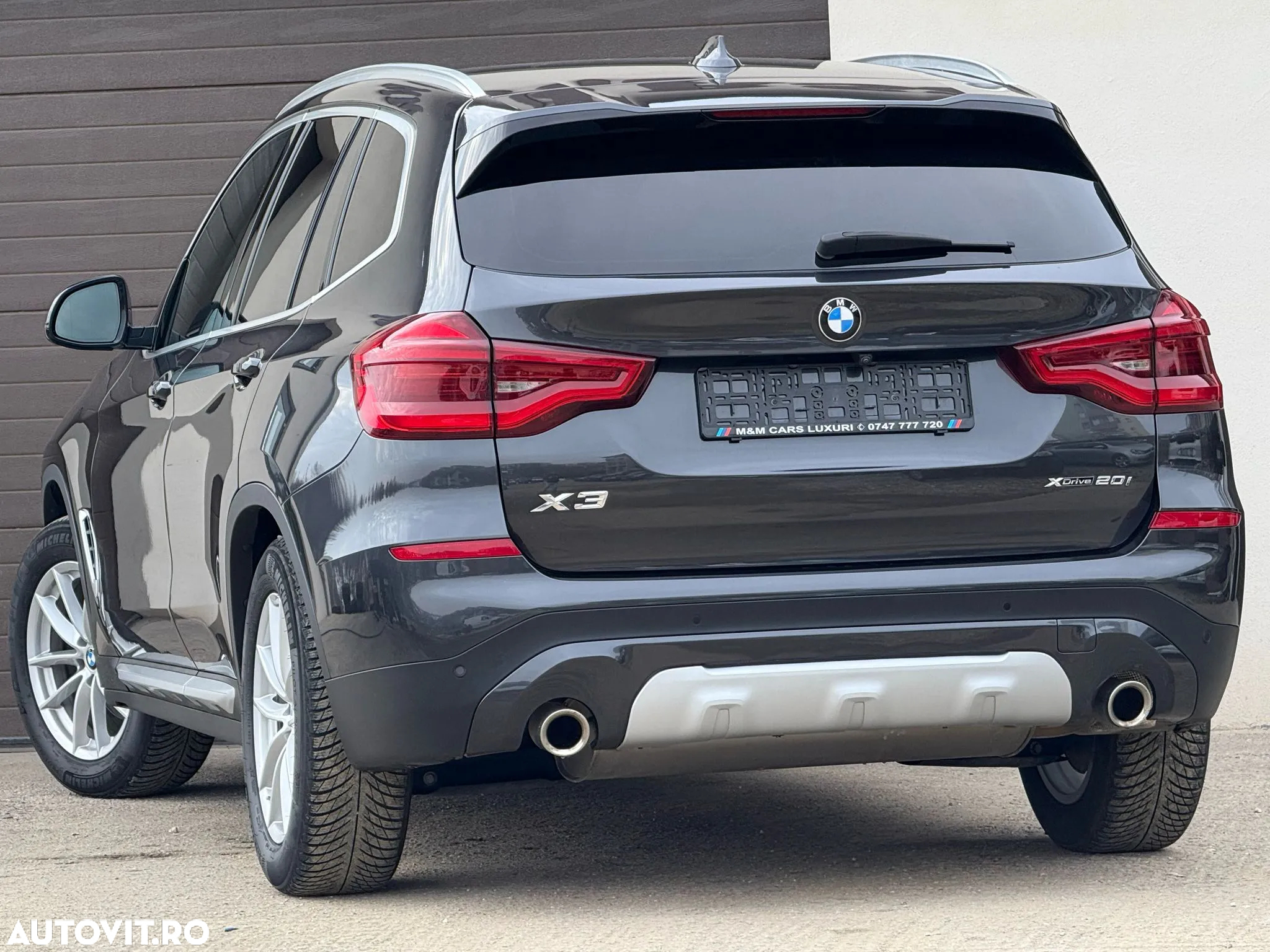 BMW X3 xDrive20i AT xLine - 29
