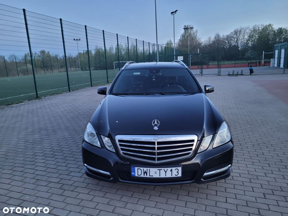 Mercedes-Benz Klasa E 250 CDI DPF BlueEFFICIENCY 7G-TRONIC Avantgarde - 13
