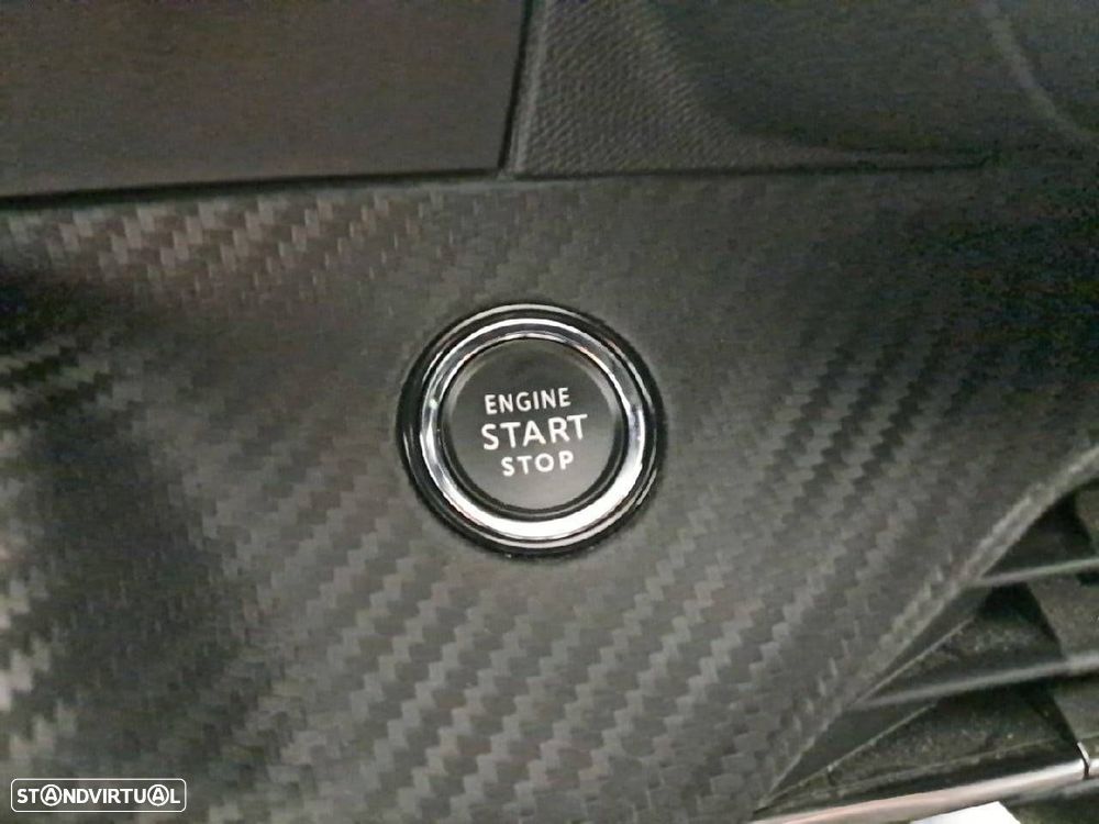 Peugeot e-208 50 kWh GT - 19