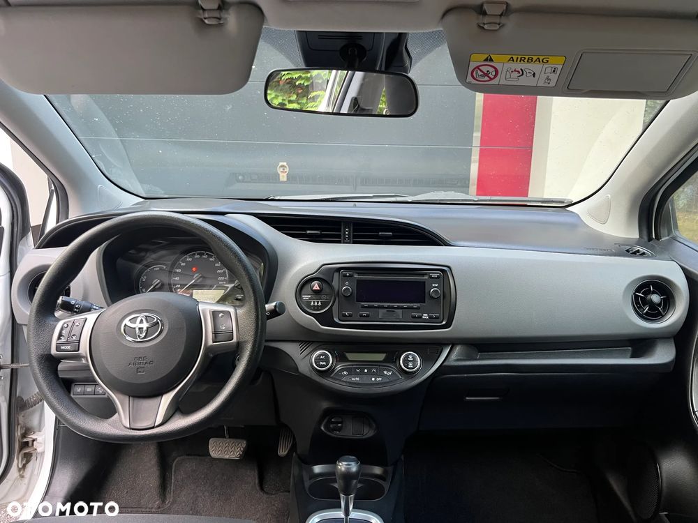 Toyota Yaris - 13