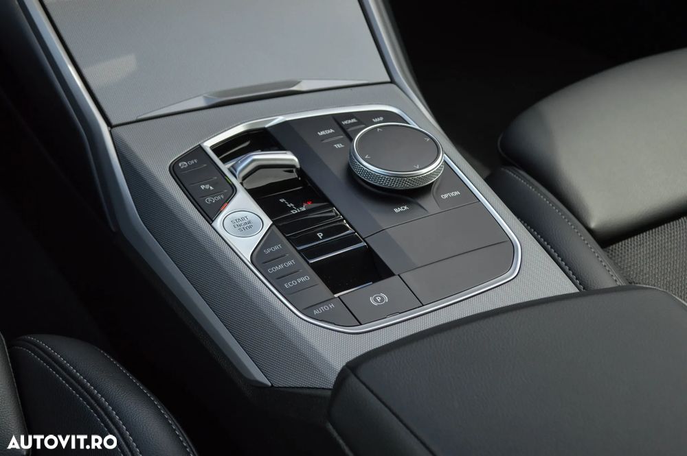 BMW Seria 3 320i Aut. Luxury Line - 41