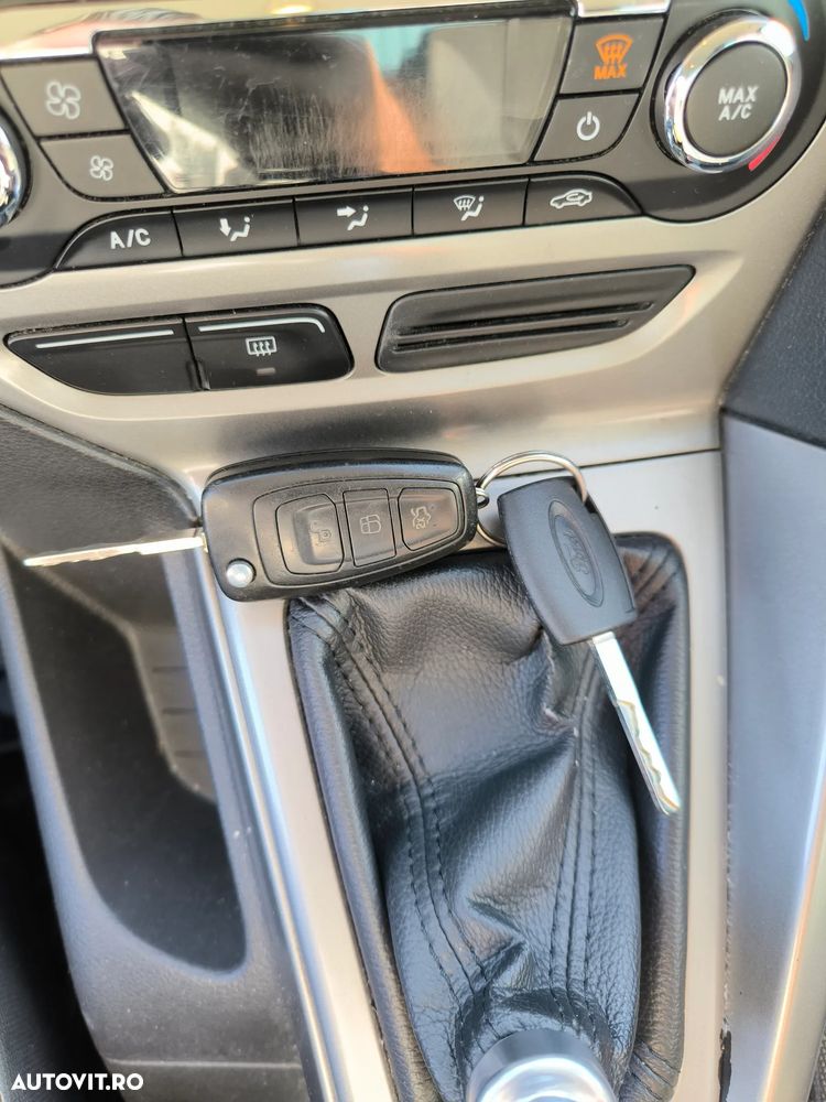 Ford Focus - 14