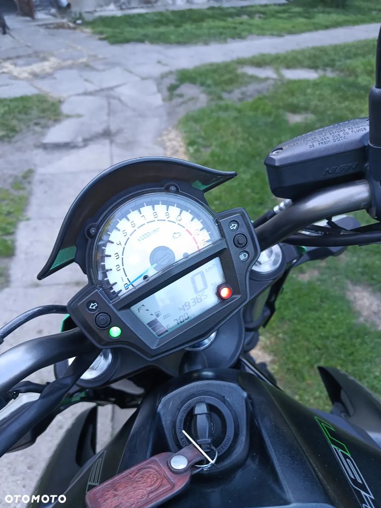 Kawasaki ER - 12