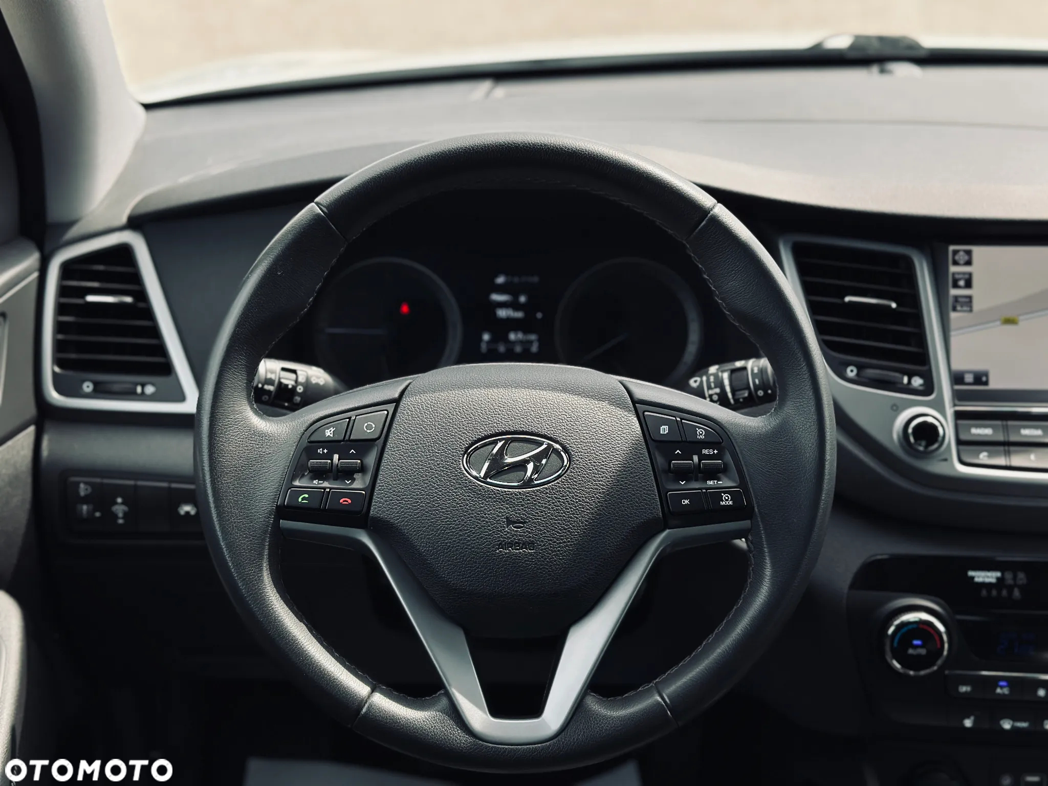 Hyundai Tucson blue 1.7 CRDi 2WD Passion Plus - 25