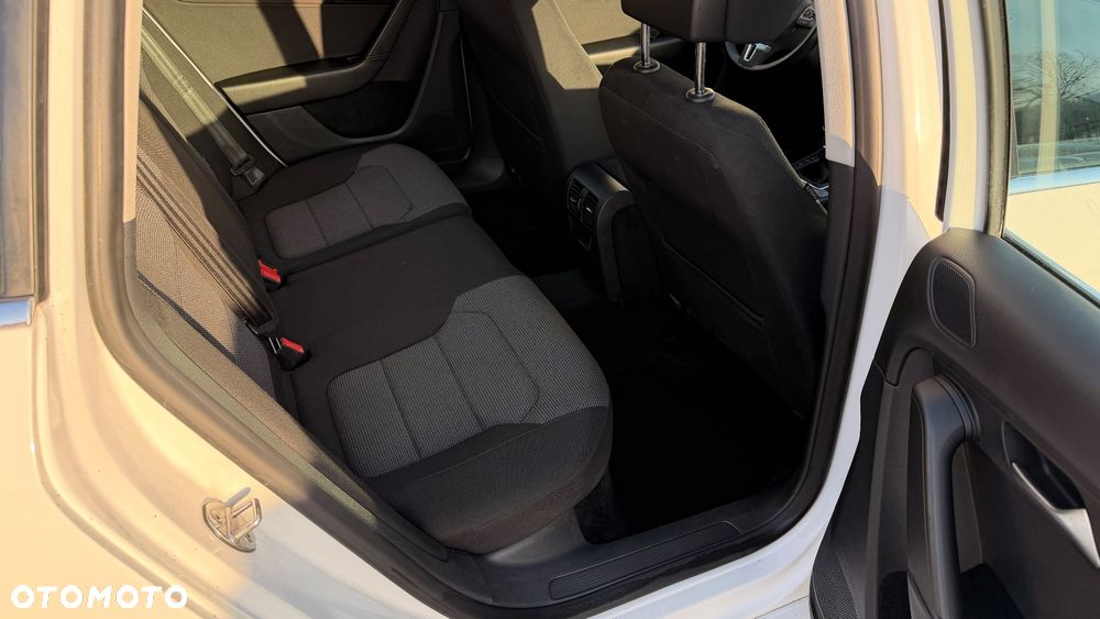 Volkswagen Passat 1.4 TSI BlueMotion Technology Highline - 19