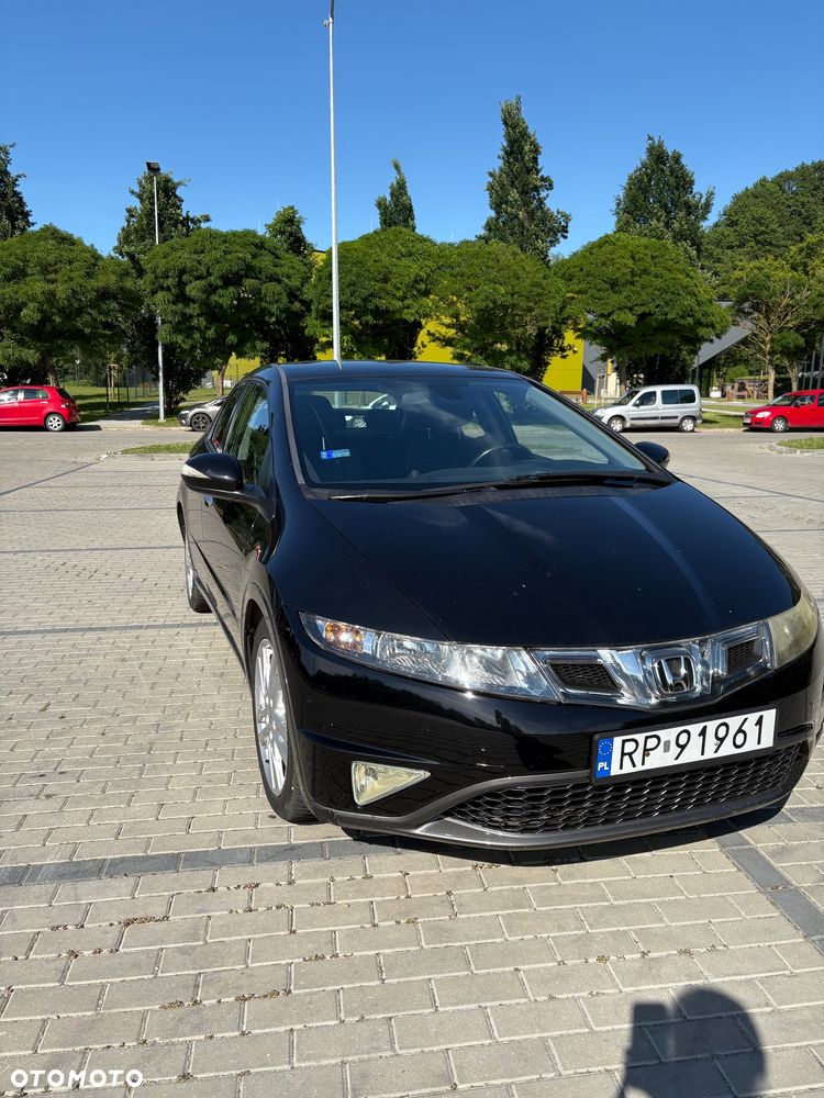 Honda Civic 1.8 Comfort - 1