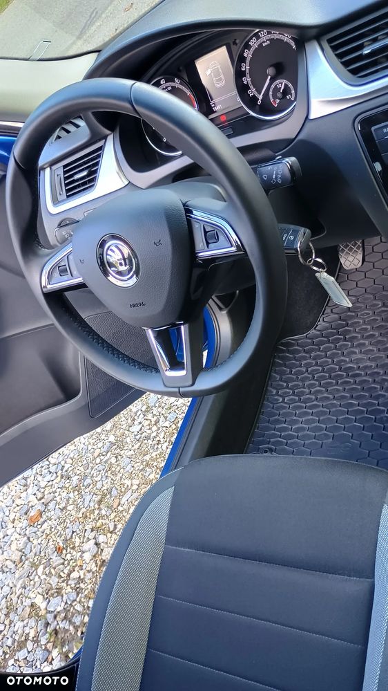 Skoda RAPID 1.0 TSI Ambition - 13
