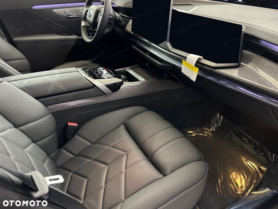 BMW Seria 7 - 19
